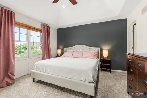 386 Essex Drive Oswego IL 60543