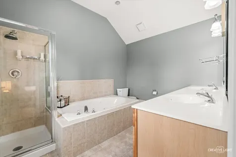 386 Essex Drive Oswego IL 60543