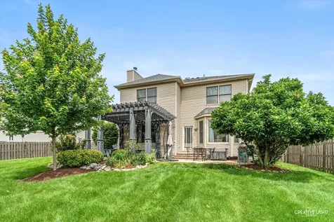 386 Essex Drive Oswego IL 60543