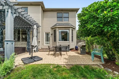 386 Essex Drive Oswego IL 60543