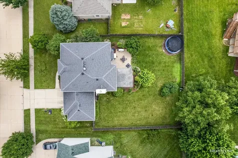 386 Essex Drive Oswego IL 60543