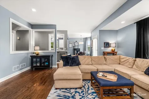 386 Essex Drive Oswego IL 60543