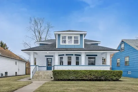 1638 Oakwood Avenue Des Plaines IL 60016