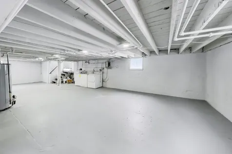 1638 Oakwood Avenue Des Plaines IL 60016