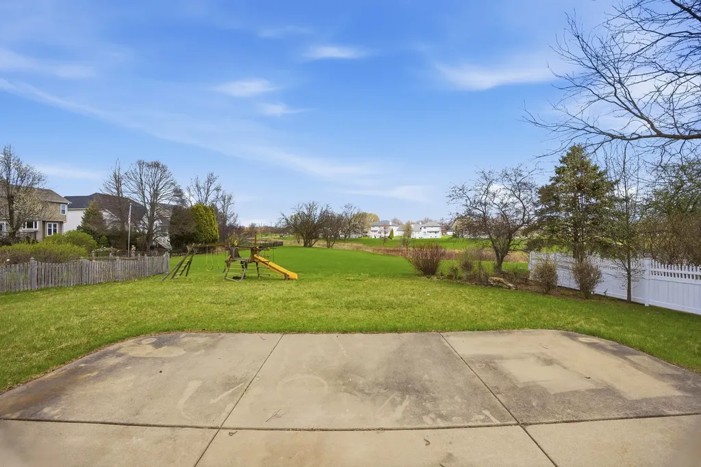 4807 Clearwater Lane Naperville IL 60564