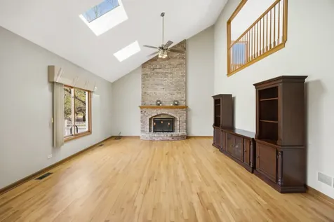 4807 Clearwater Lane Naperville IL 60564