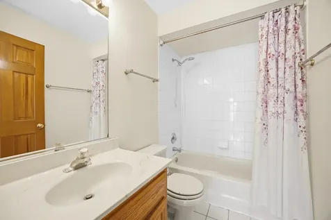 4807 Clearwater Lane Naperville IL 60564