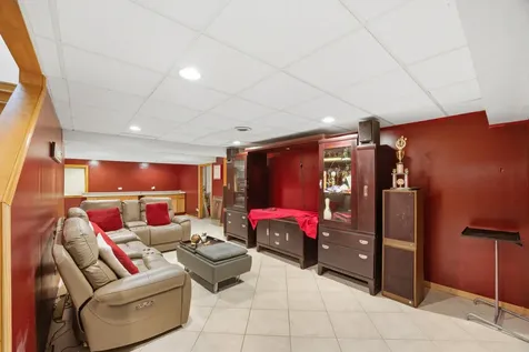 4807 Clearwater Lane Naperville IL 60564