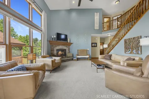 822 Farm Drive West Chicago IL 60185