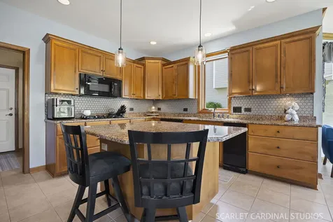 822 Farm Drive West Chicago IL 60185