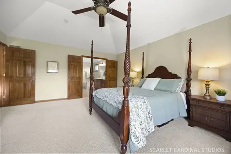822 Farm Drive West Chicago IL 60185