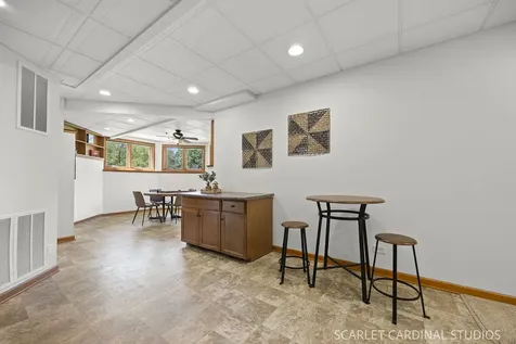 822 Farm Drive West Chicago IL 60185
