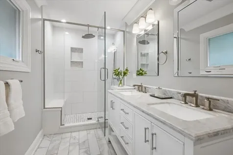 931 Lathrop Avenue River Forest IL 60305