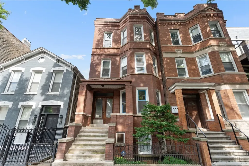 1079 North Paulina Street Chicago IL 60614