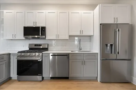 1079 North Paulina Street Chicago IL 60614