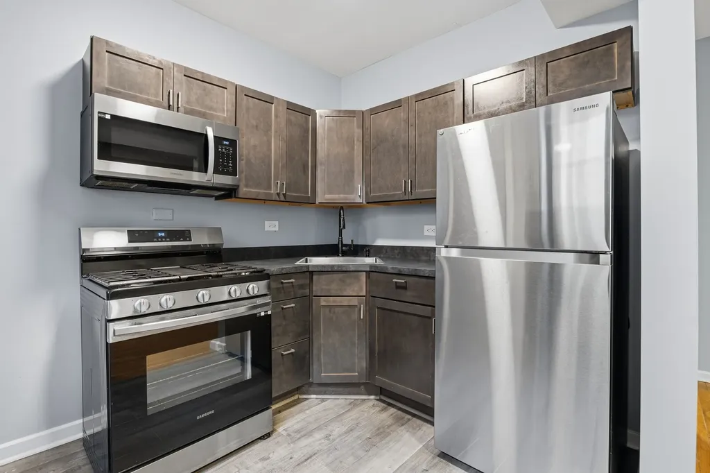 1904 North Drake Avenue Chicago IL 60647