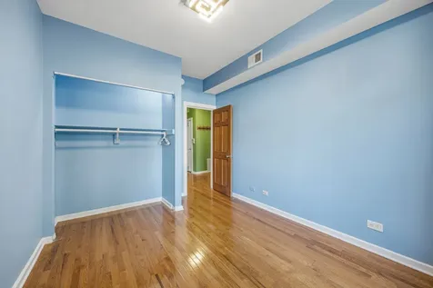1904 North Drake Avenue Chicago IL 60647