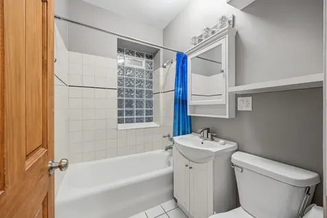 1904 North Drake Avenue Chicago IL 60647