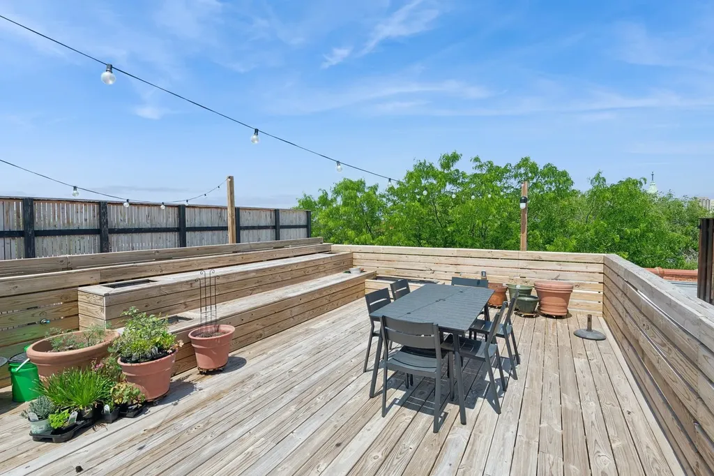 2401 West Ohio Street Chicago IL 60612