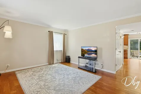 319 East Camden Lane Round Lake Beach IL 60073