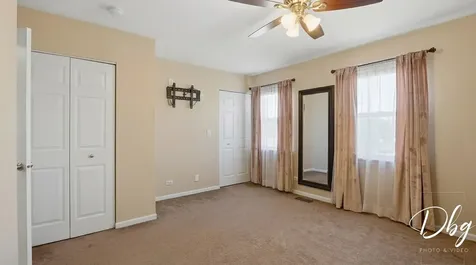 319 East Camden Lane Round Lake Beach IL 60073