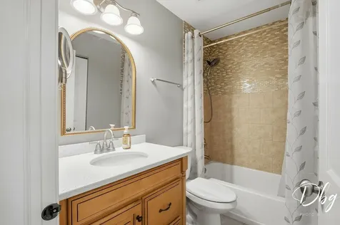 319 East Camden Lane Round Lake Beach IL 60073