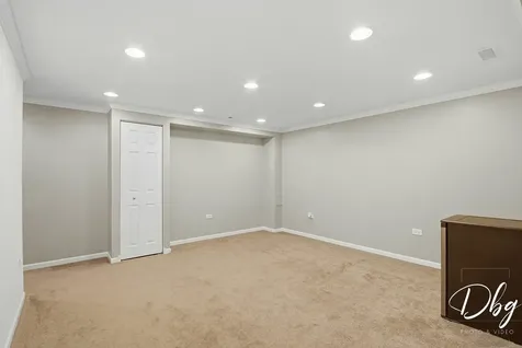 319 East Camden Lane Round Lake Beach IL 60073