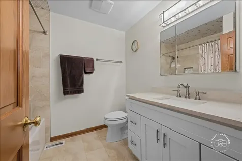 1213 Geneva Drive Geneva IL 60134