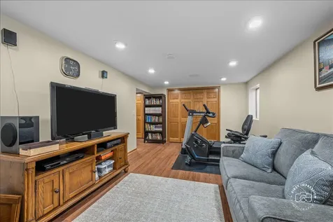 1213 Geneva Drive Geneva IL 60134