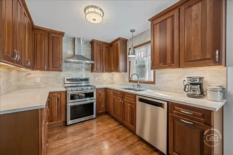 1213 Geneva Drive Geneva IL 60134