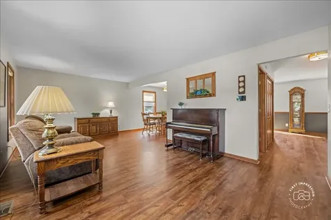 1213 Geneva Drive Geneva IL 60134