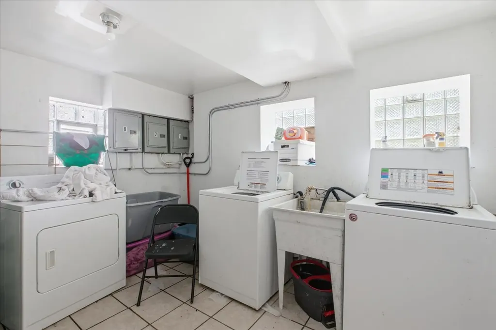 5431 South Hermitage Avenue Chicago IL 60609