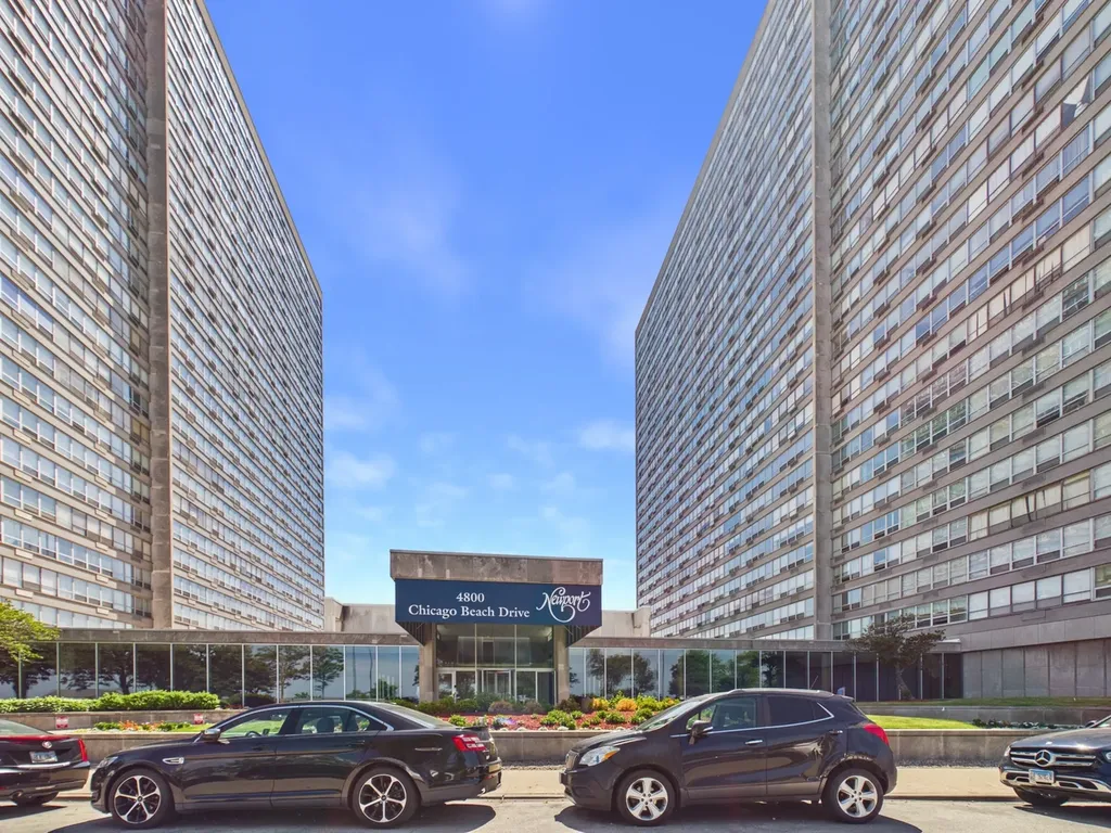 4800 South Chicago Beach Drive Chicago IL 60615