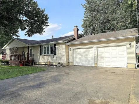 205 South Moose Street Mason City IL 62664