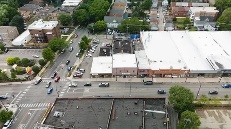 6808 North Clark Street Chicago IL 60626