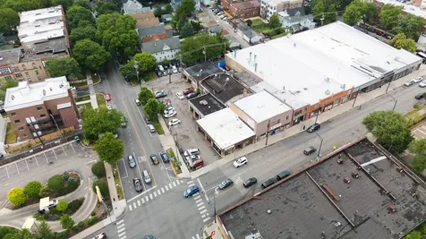 6808 North Clark Street Chicago IL 60626