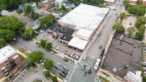 6808 North Clark Street Chicago IL 60626