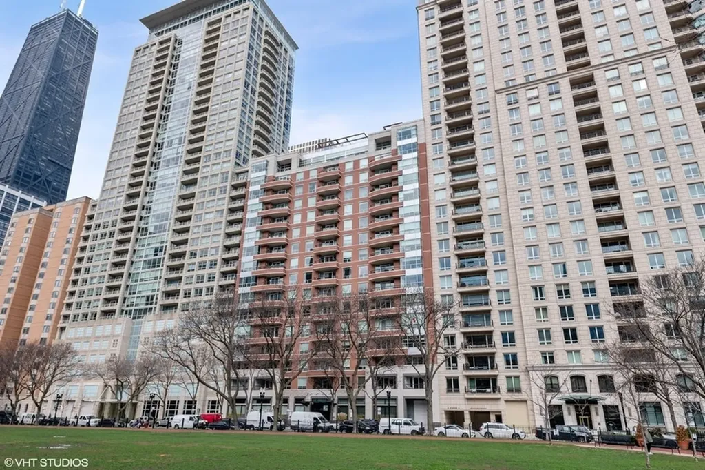 270 East Pearson Street Chicago IL 60611