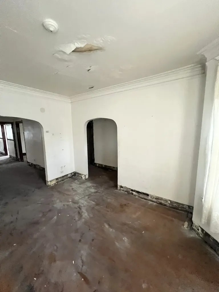 7512 South Langley Avenue Chicago IL 60619
