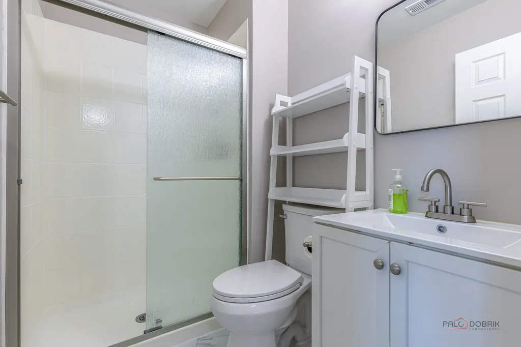 369 Southbury Court Schaumburg IL 60193