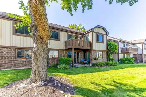 369 Southbury Court Schaumburg IL 60193