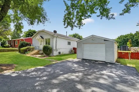 241 South Highland Drive Lakemoor IL 60051