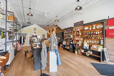407 Lincoln Highway Rochelle IL 61068