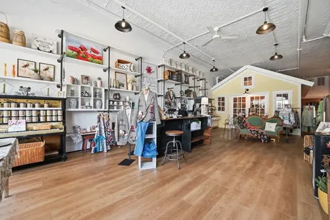 407 Lincoln Highway Rochelle IL 61068