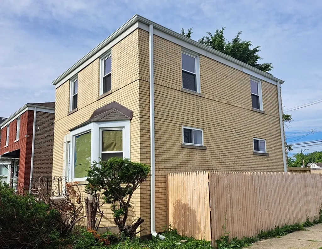 9300 South Justine Street Chicago IL 60620