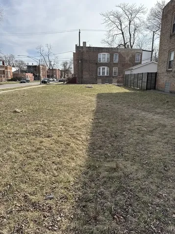 201 East 70th Street Chicago IL 60637
