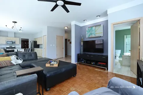 268 Pembrook Lane Mundelein IL 60060