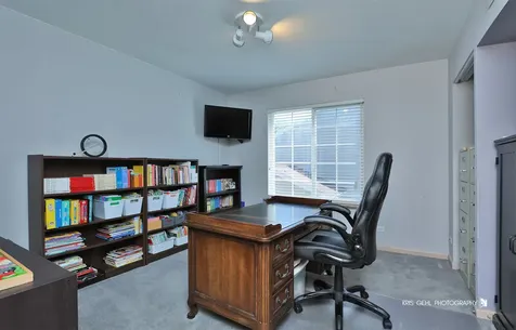 268 Pembrook Lane Mundelein IL 60060
