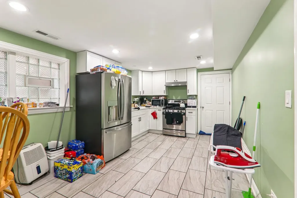 6217 South Seeley Avenue Chicago IL 60636