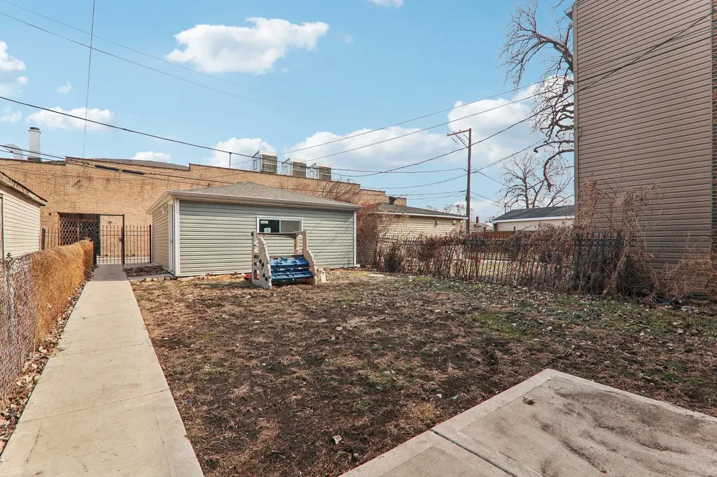 6217 South Seeley Avenue Chicago IL 60636